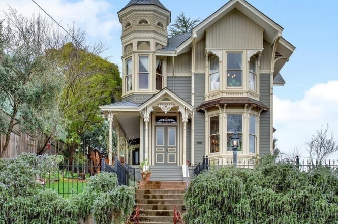343 Keller St
