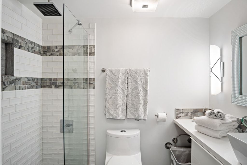 570 E 8th Ave, #306
