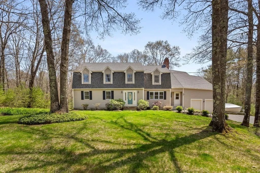 136 Leslie Rd