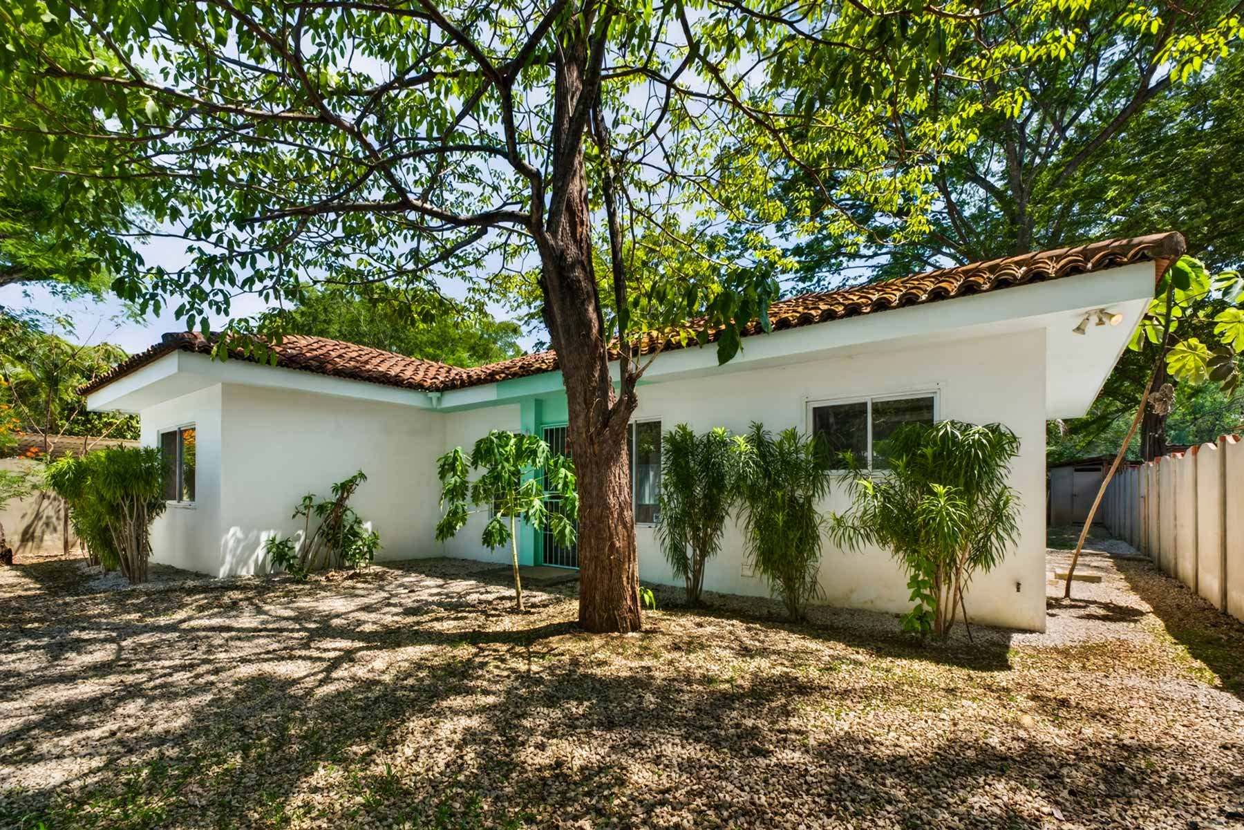 Casa Patita | Charming 2BR Beach Home with Private Pool in the Heart of Surfside Potrero