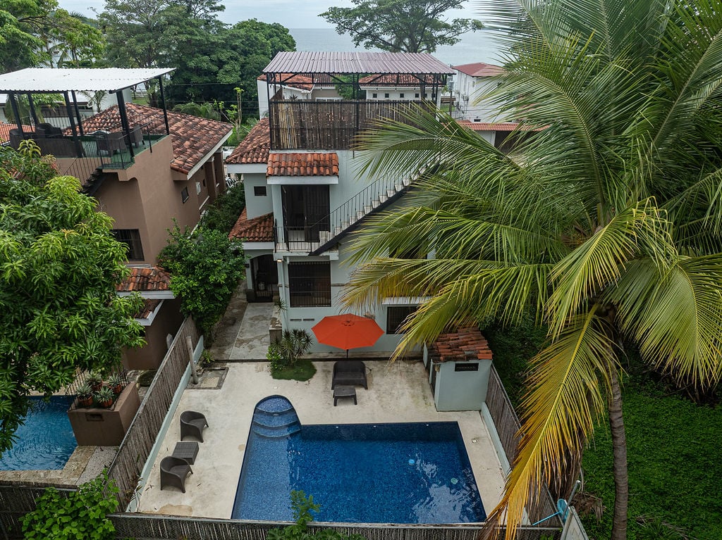 Casa Reye | Stunning 3-Bedroom Beach Home with Rooftop Ocean Views and Private Pool in Surfside, Playa Potrero