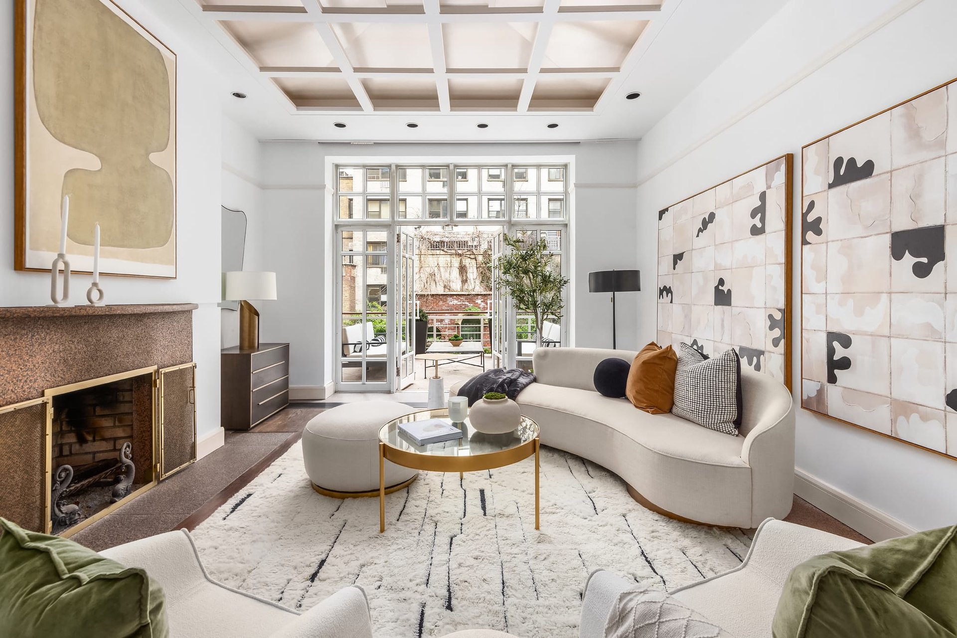 313 West 102nd Street, Townhouse