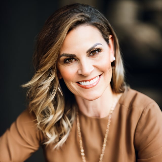 Amber Howell-Higgs	Boerne, TX Real Estate Agent Headshot