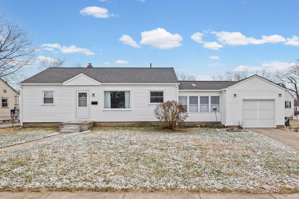 1411 Sunset Dr