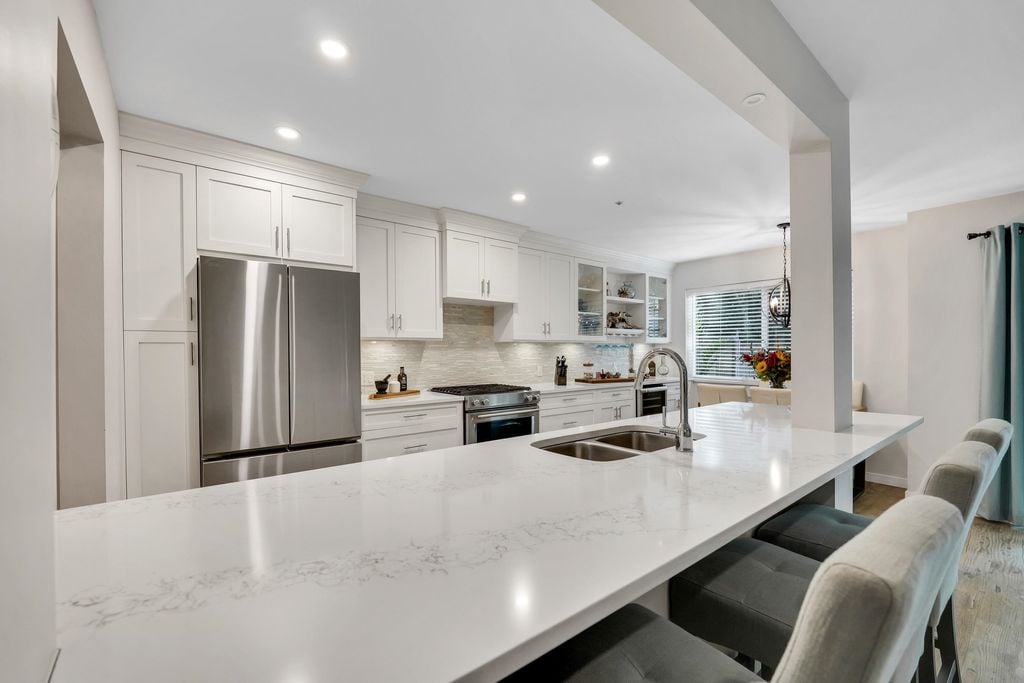 2401 Mamquam Rd, #10