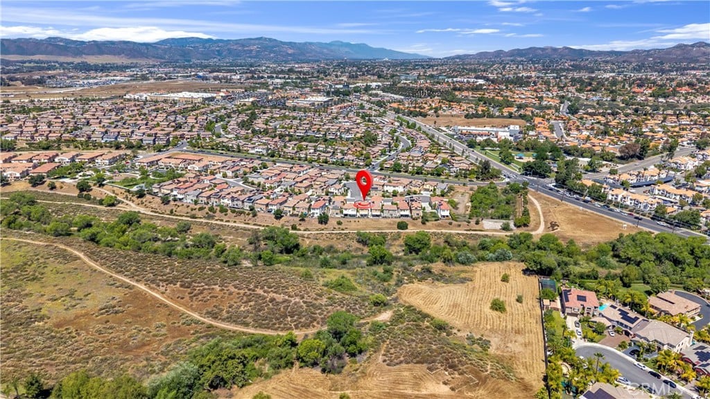 40042 Calle Real
