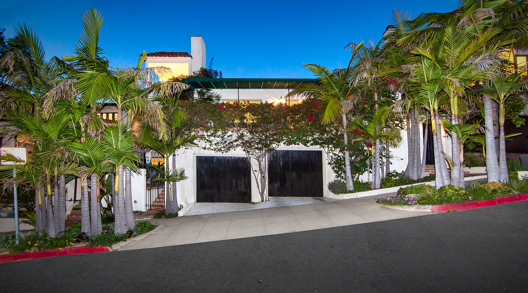 8272 Marmont Ln
