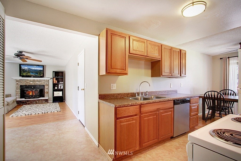 14402 158th Pl SE