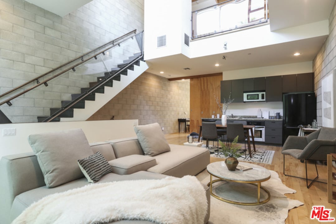 717 N Highland Ave, Unit 23