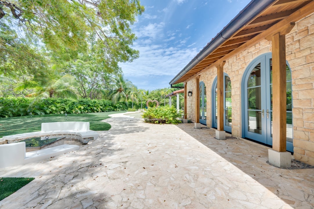 Villa Romantica | A Timeless Coastal Retreat in Las Golondrinas, Hacienda Pinilla