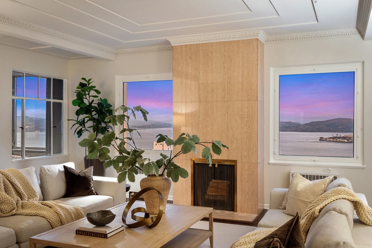 1101 Green Street, 18th Floor