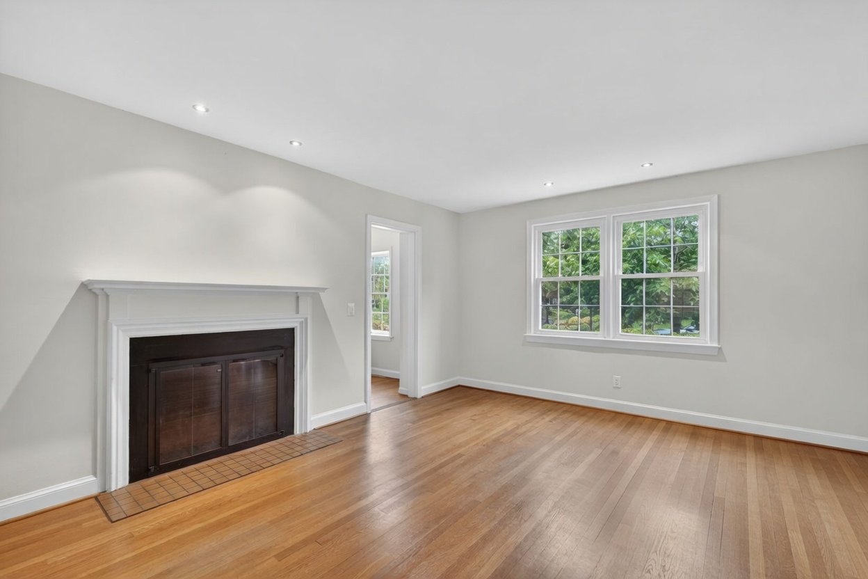 4325 47th Street NW