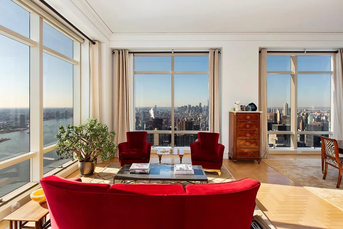 845 United Nations Plaza Unit: 82B