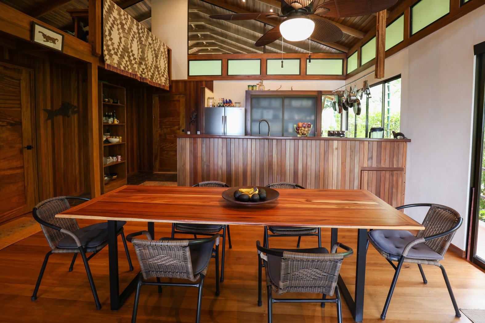 TROPICAL RETREAT IN PLATANILLO – OCEAN VIEW HOME PLUS APARTMENT IN ESTABLISHED COMMUNITY – 0.88 ACRES