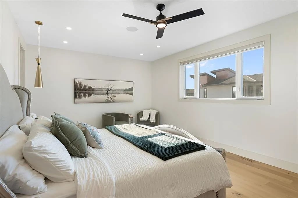 73 N Waters Edge Gdns