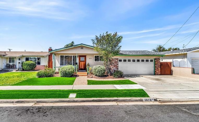 3878 Armstrong St, San Diego, CA 92111