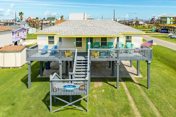 Paradise Found: An Oasis at 1202 Middle Drive, Surfside Beach, Texas