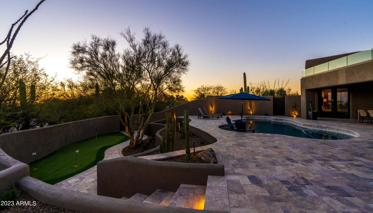 9387 E Adobe Dr