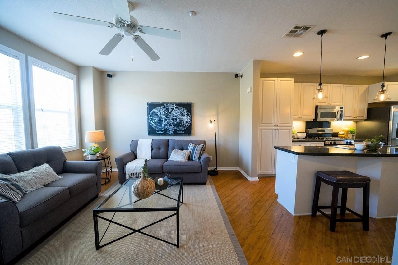 1191 Elfin Forest Rd E