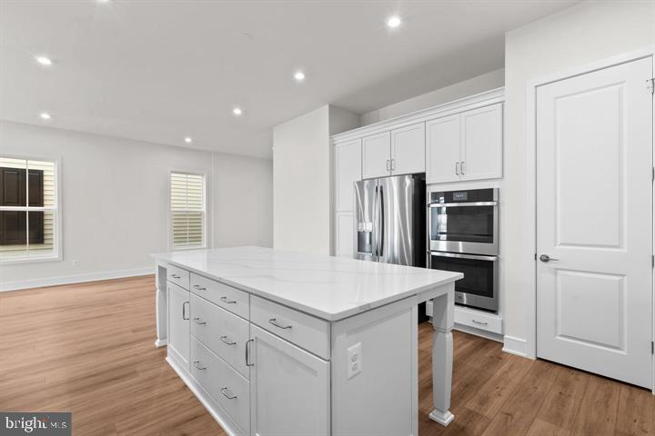 43290 Greeley Sq