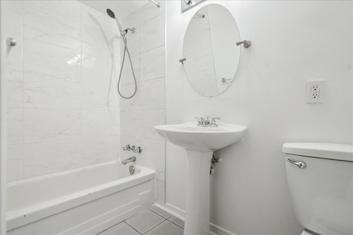 Queen Street East Family Townhome
