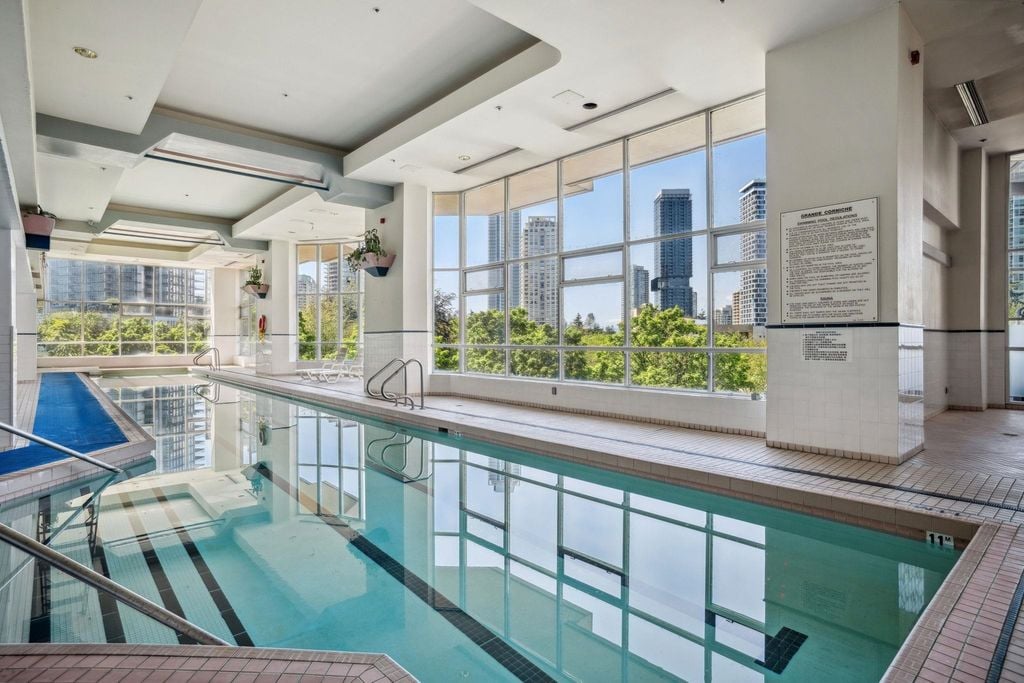 6240 McKay Ave, #605