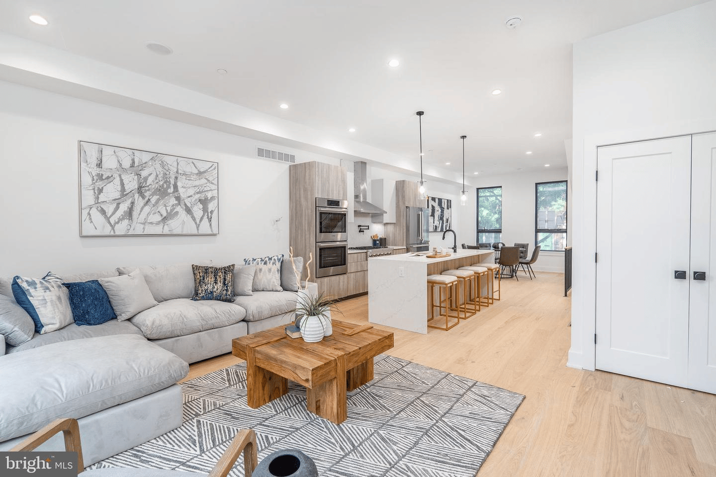 720 S 17th St #6, Philadelphia, PA 19146