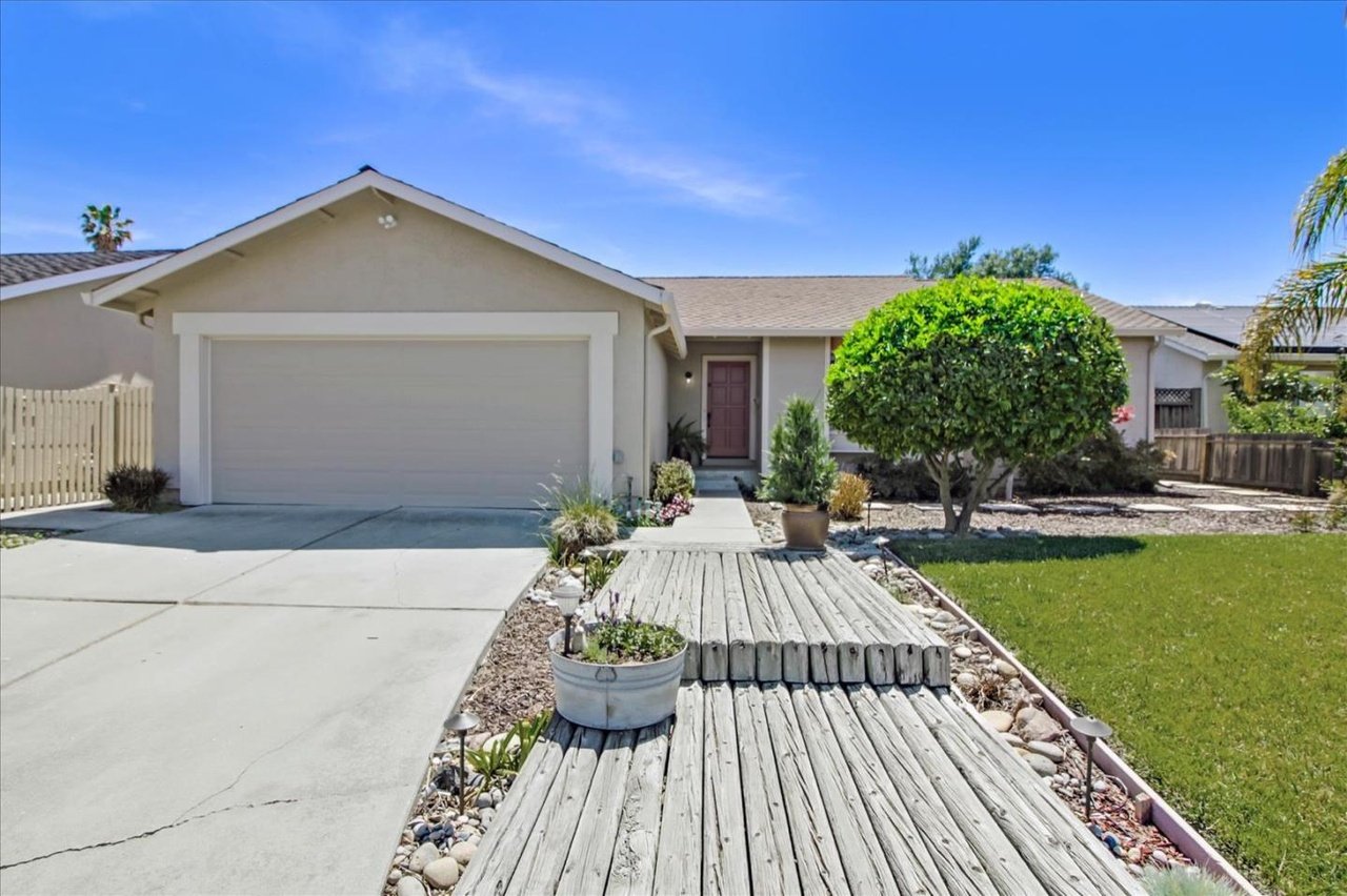 678 Choctaw Dr