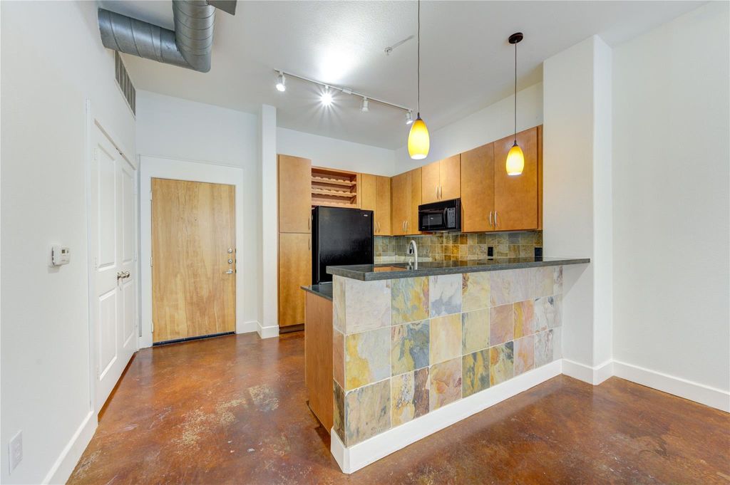 1901 Post Oak Blvd #1405