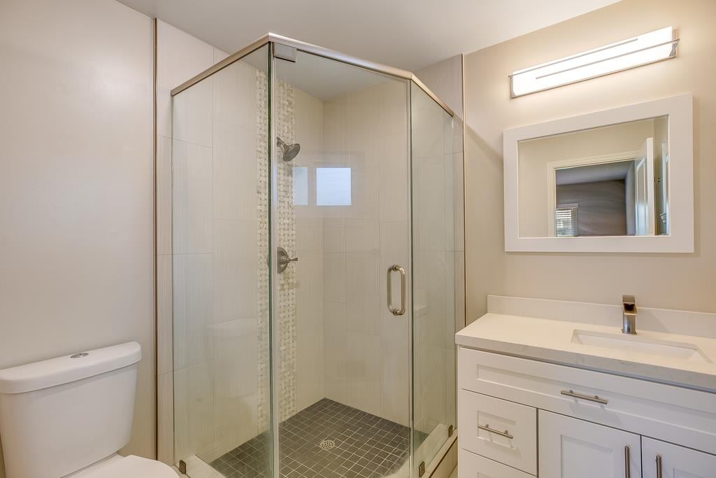 245 Jo Dr