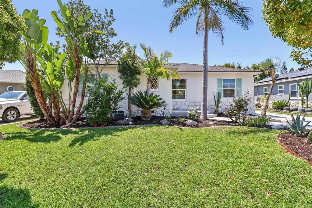 4985 Lucille Dr