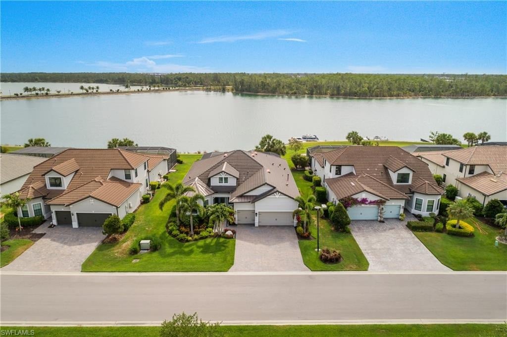 19053 Aqua Shore Dr