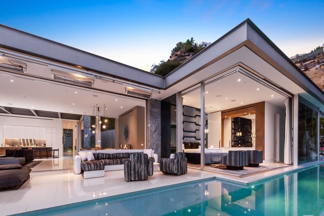 Velvet House
