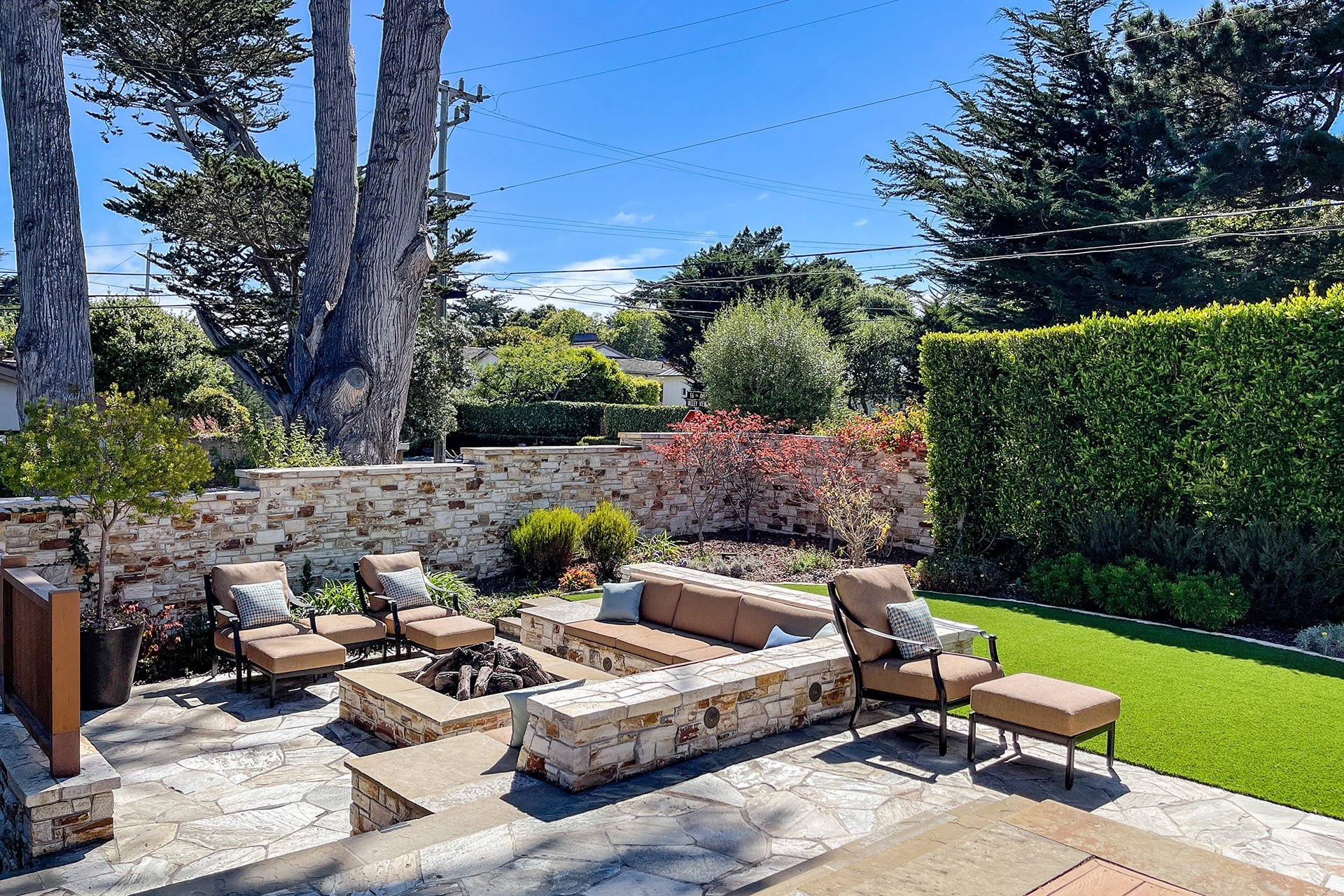 Stunning Home On Carmel Point - 26285 Valley View Ave
