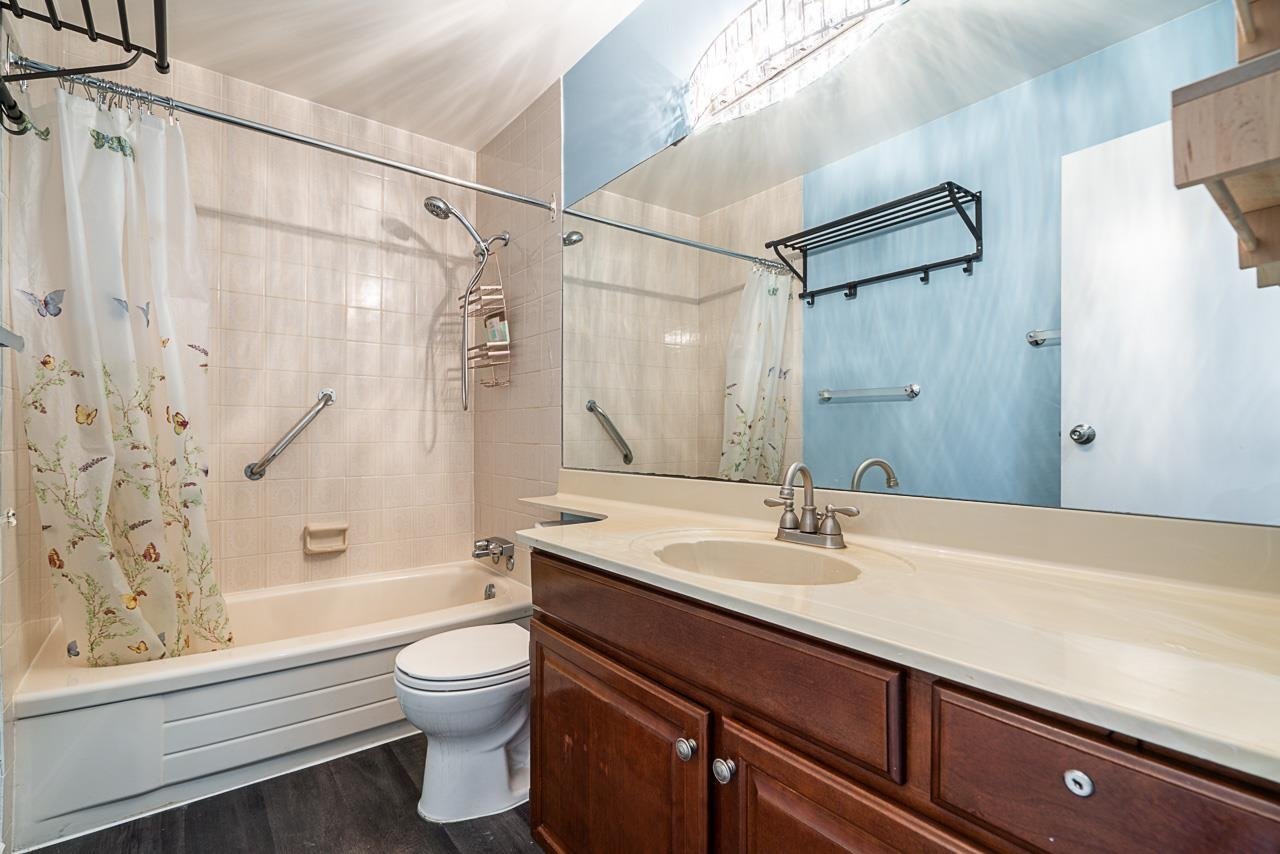 7443 Echo Place, Vancouver