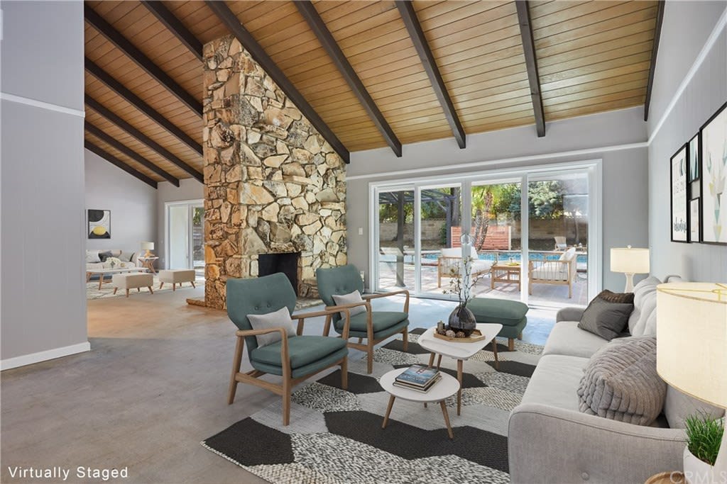 23110 Mulholland Drive