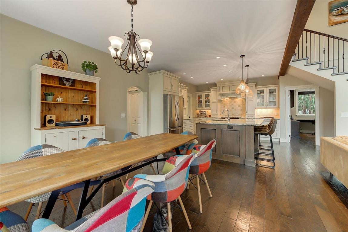 375 Farron Ct