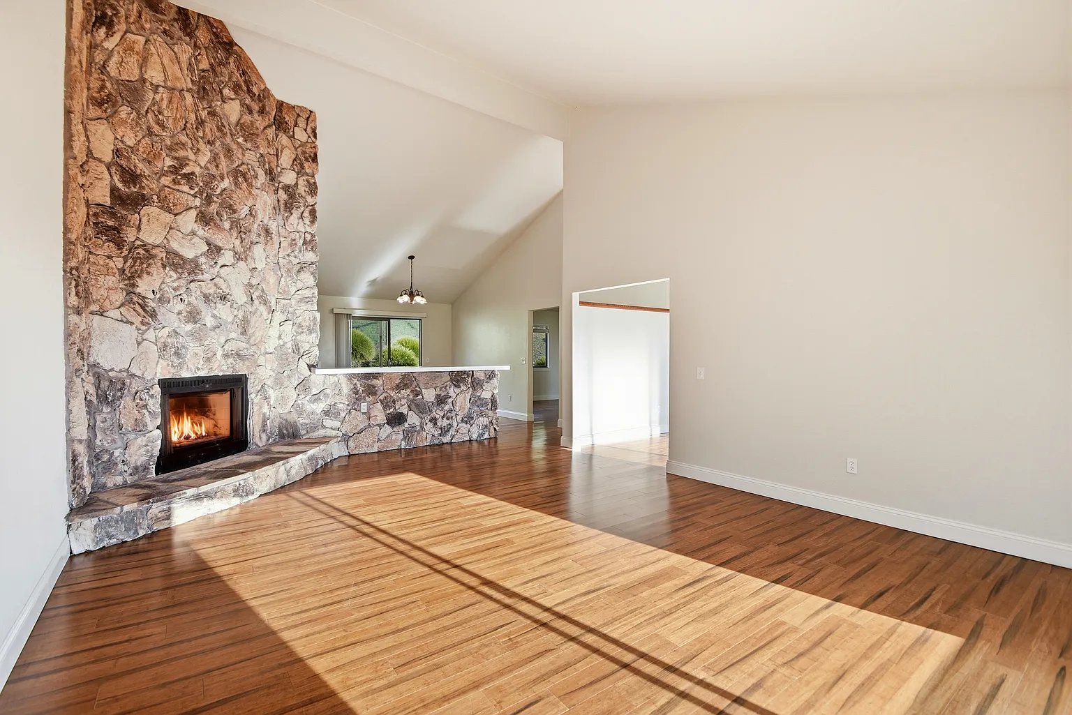 5827 La Cuesta Dr