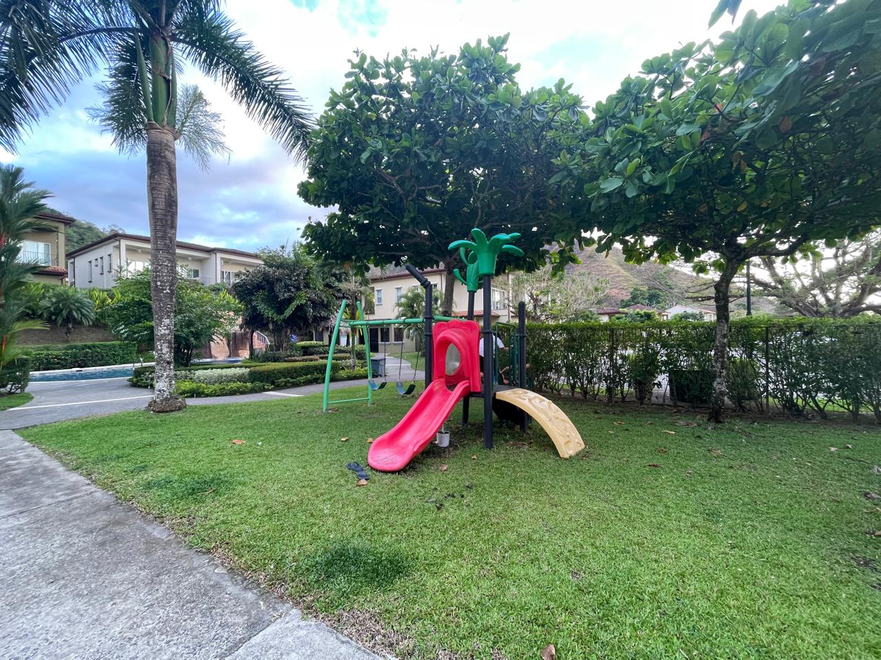 Private Gated Townhouse in Community minutes from Los Suenos Marina