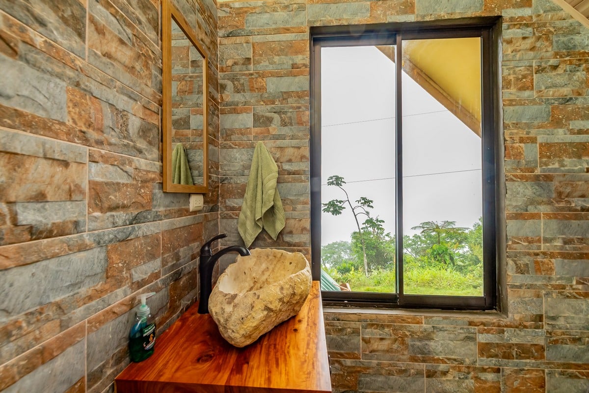 1.8 ACRES – 4 Bedroom Panoramic Ocean & Mountain View Paradise Home Tucked Away in Complete Privacy With Tropical Gardens & Fruit Trees!!!