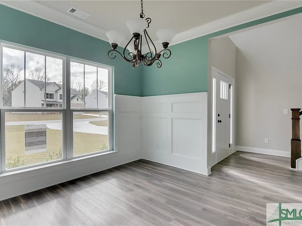 204 Blandford Xing