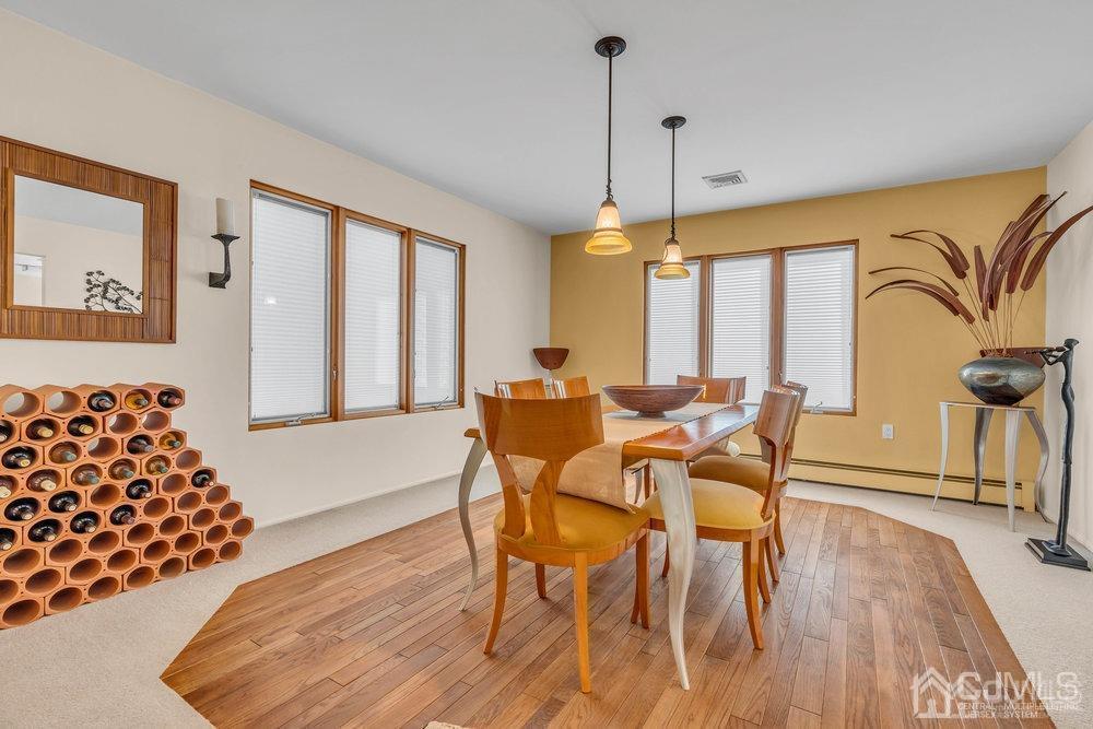 14 Dartmoor Dr