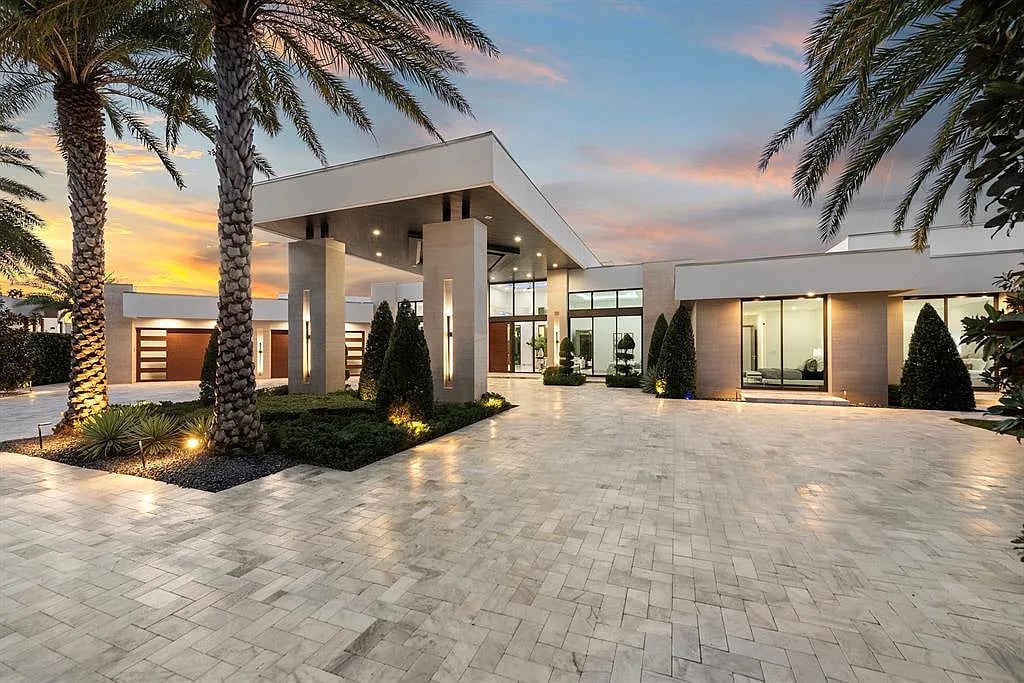 4041 Country Club Ln