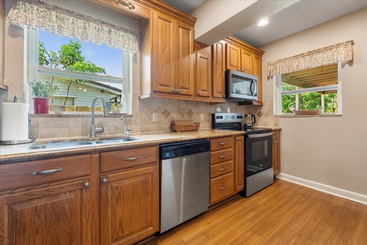 404 NE 11th Ave