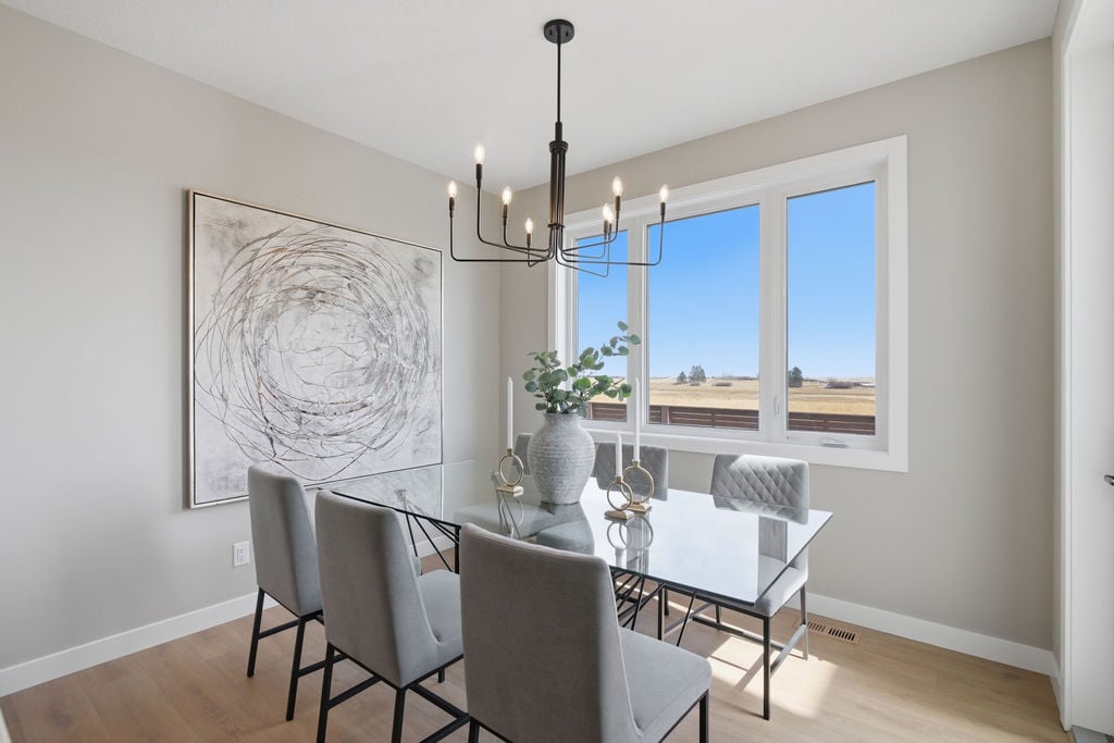 147 Belvedere Crescent SE