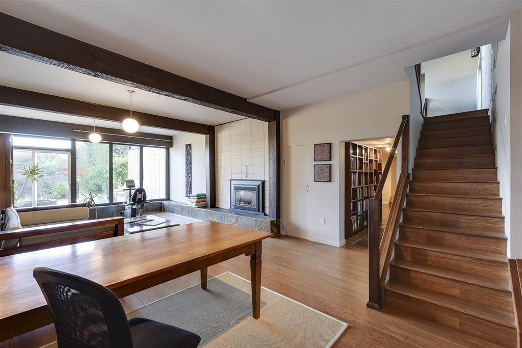 1000 English Bluff Rd