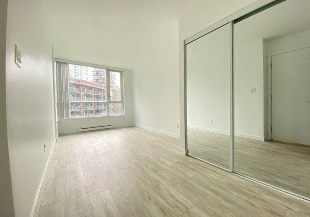 1212 Howe St, #309