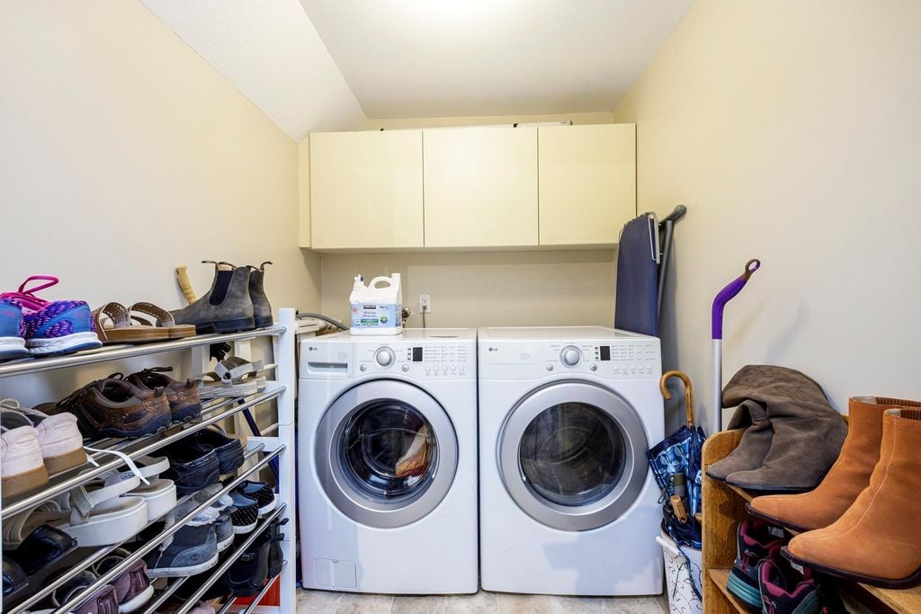 215 E Keith Rd, #2