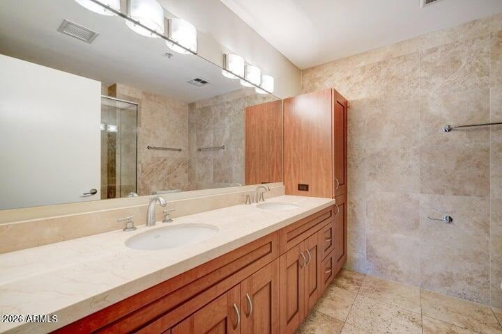 7151 E Rancho Vista Dr, #3007