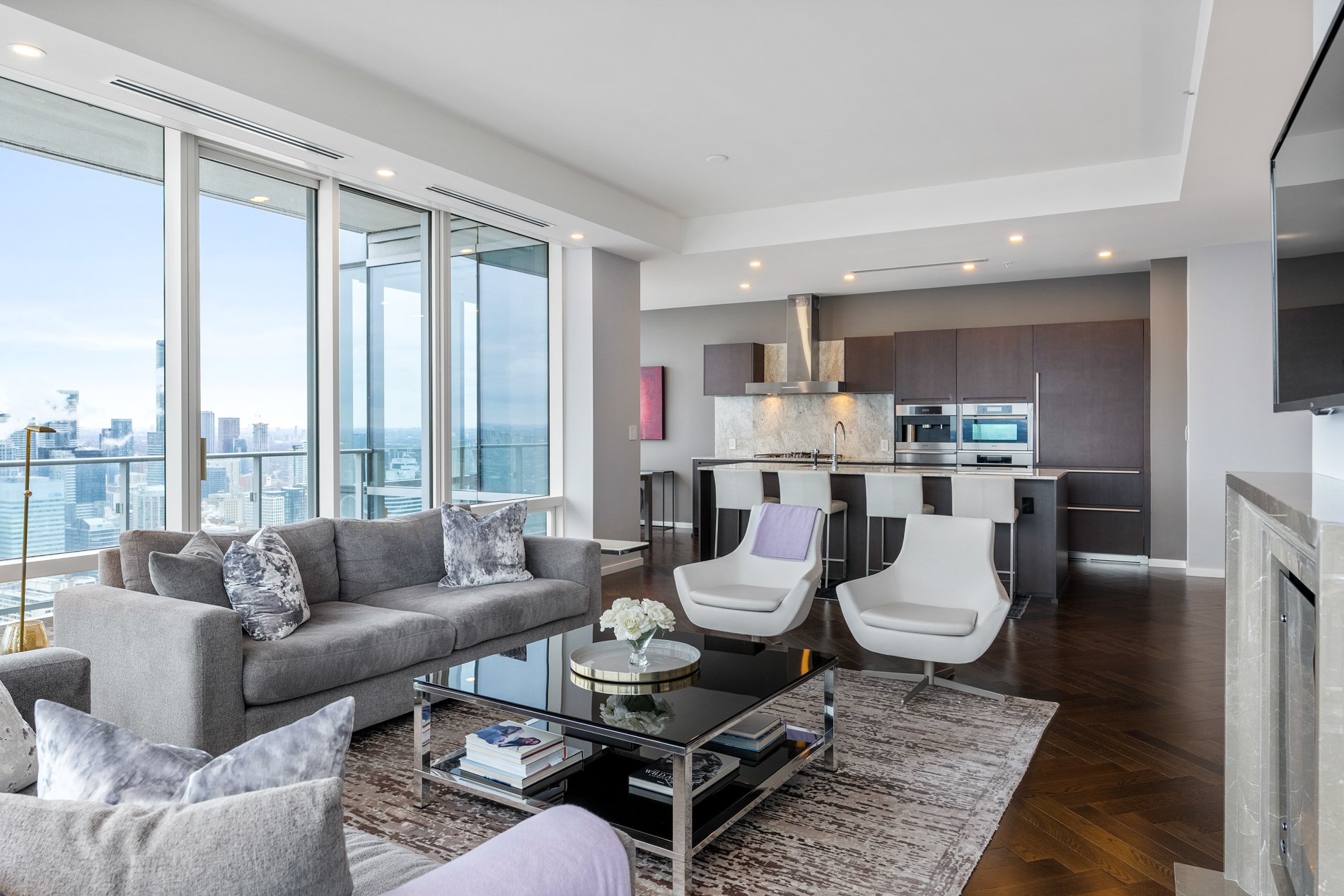 Suite 5603- 180 University Avenue
